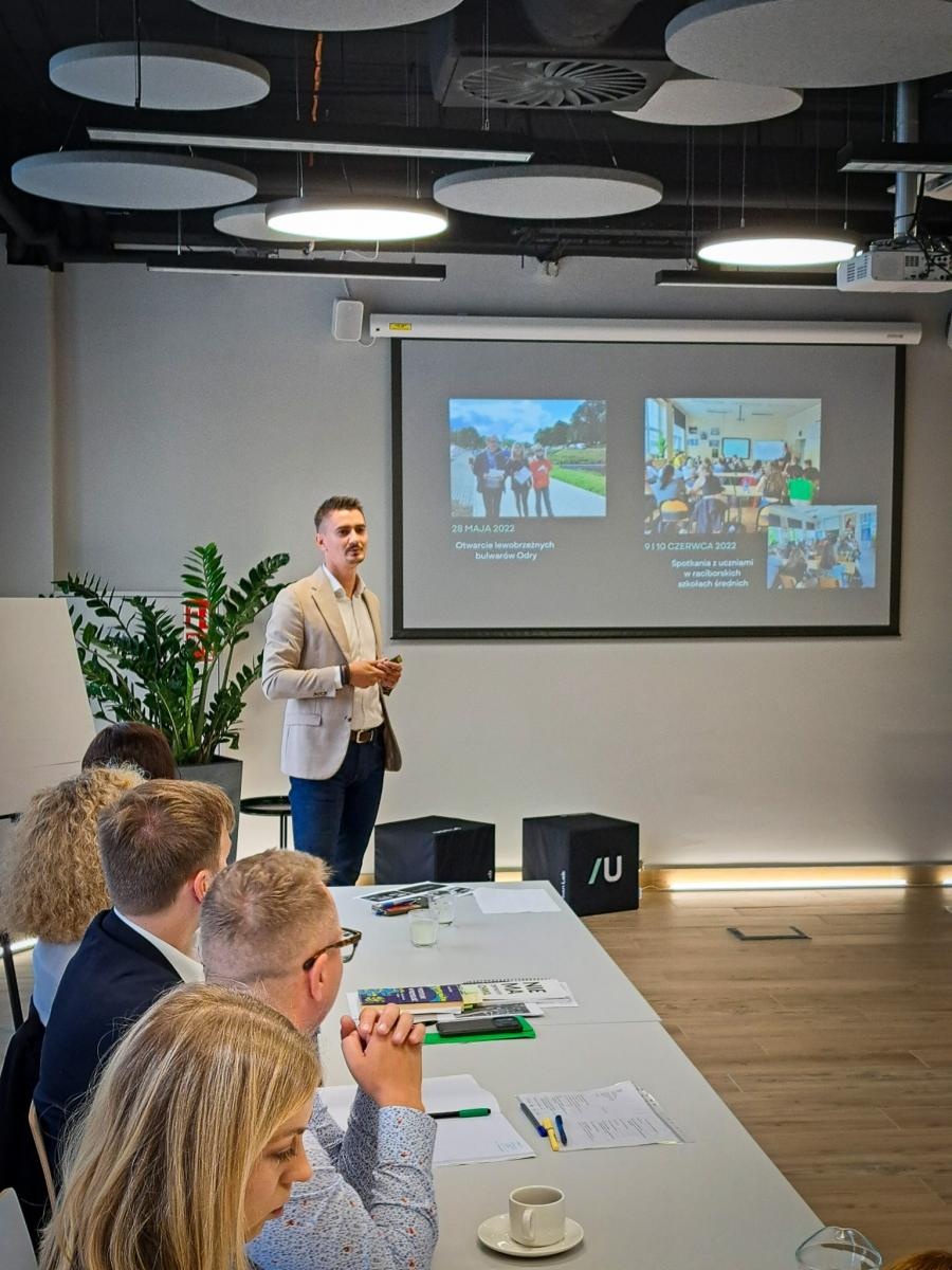 Zdjęcie w galerii na portalu naszraciborz.pl: Rybniczanie podpatrują Racibórz. Wizyta studyjna w Urban Lab wiadomości z regionu