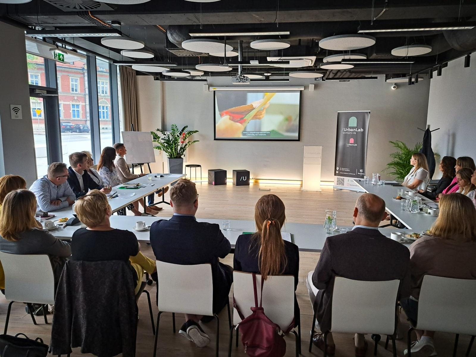 Zdjęcie w galerii na portalu naszraciborz.pl: Rybniczanie podpatrują Racibórz. Wizyta studyjna w Urban Lab wiadomości z regionu