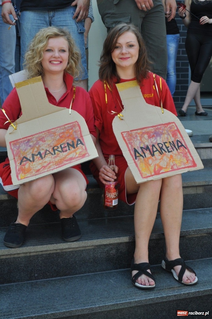 Zdjęcie w galerii na portalu naszraciborz.pl: Juwenalia rozpoczęte. Klucz przekazany wiadomości z regionu