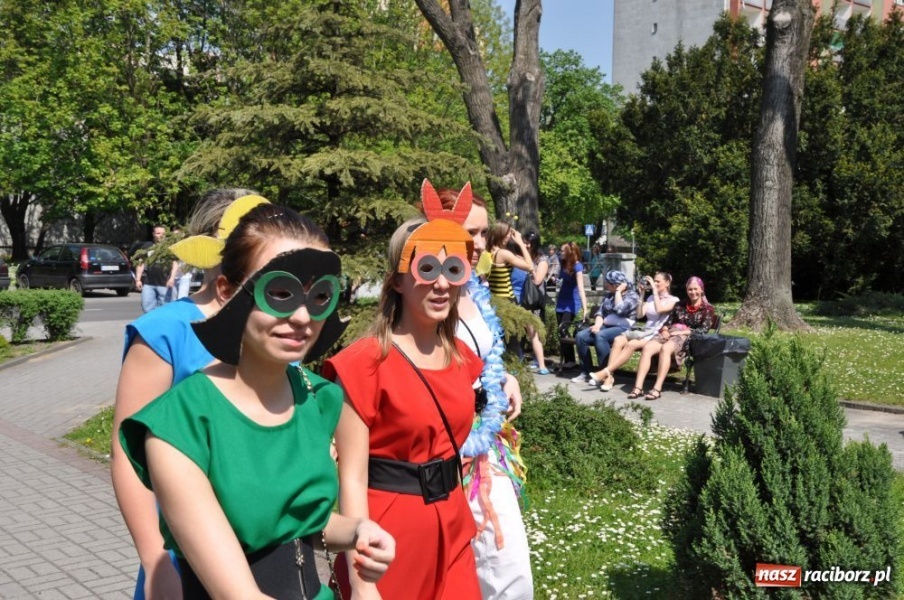 Zdjęcie w galerii na portalu naszraciborz.pl: Juwenalia rozpoczęte. Klucz przekazany wiadomości z regionu