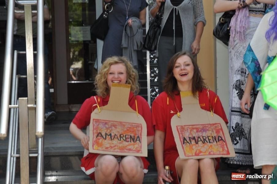 Zdjęcie w galerii na portalu naszraciborz.pl: Juwenalia rozpoczęte. Klucz przekazany wiadomości z regionu