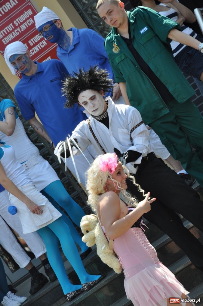 Zdjęcie w galerii na portalu naszraciborz.pl: Juwenalia rozpoczęte. Klucz przekazany wiadomości z regionu