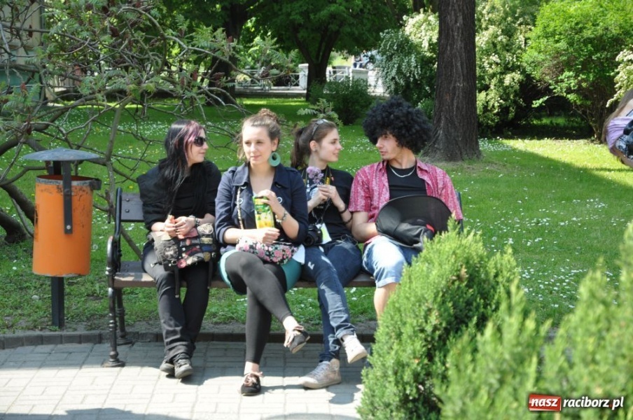 Zdjęcie w galerii na portalu naszraciborz.pl: Juwenalia rozpoczęte. Klucz przekazany wiadomości z regionu