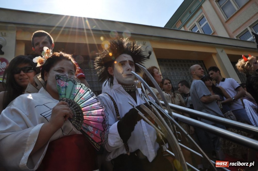 Zdjęcie w galerii na portalu naszraciborz.pl: Juwenalia rozpoczęte. Klucz przekazany wiadomości z regionu