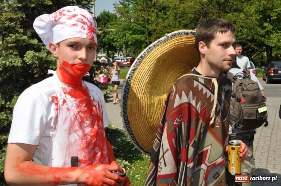 Zdjęcie w galerii na portalu naszraciborz.pl: Juwenalia rozpoczęte. Klucz przekazany wiadomości z regionu