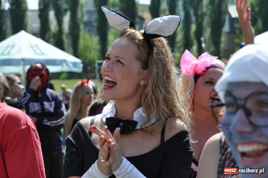 Zdjęcie w galerii na portalu naszraciborz.pl: Juwenalia rozpoczęte. Klucz przekazany wiadomości z regionu