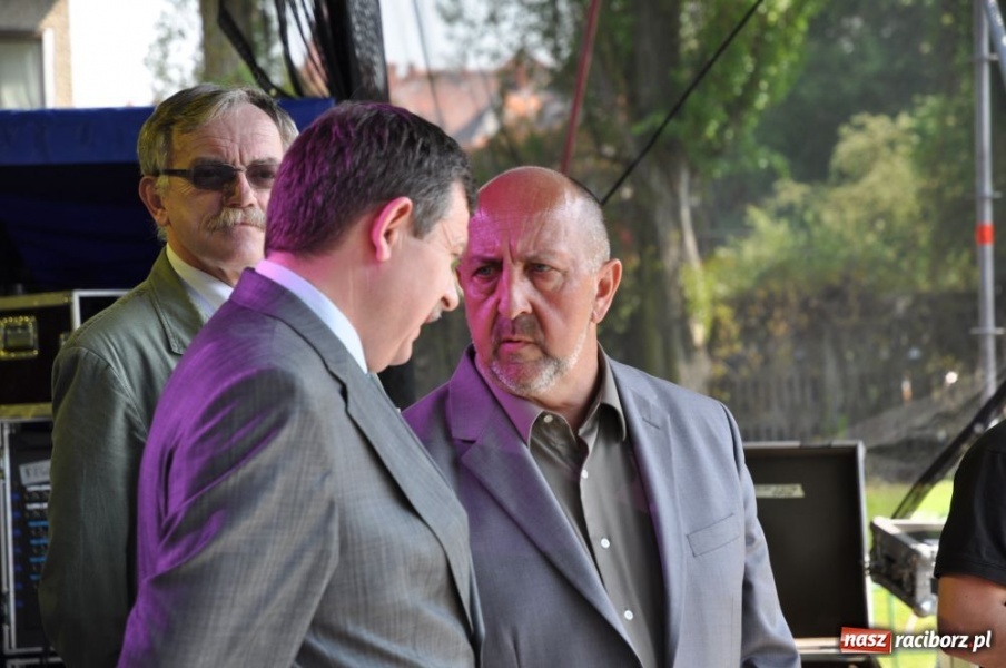 Zdjęcie w galerii na portalu naszraciborz.pl: Juwenalia rozpoczęte. Klucz przekazany wiadomości z regionu