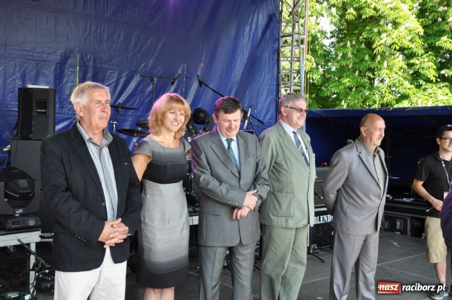 Zdjęcie w galerii na portalu naszraciborz.pl: Juwenalia rozpoczęte. Klucz przekazany wiadomości z regionu