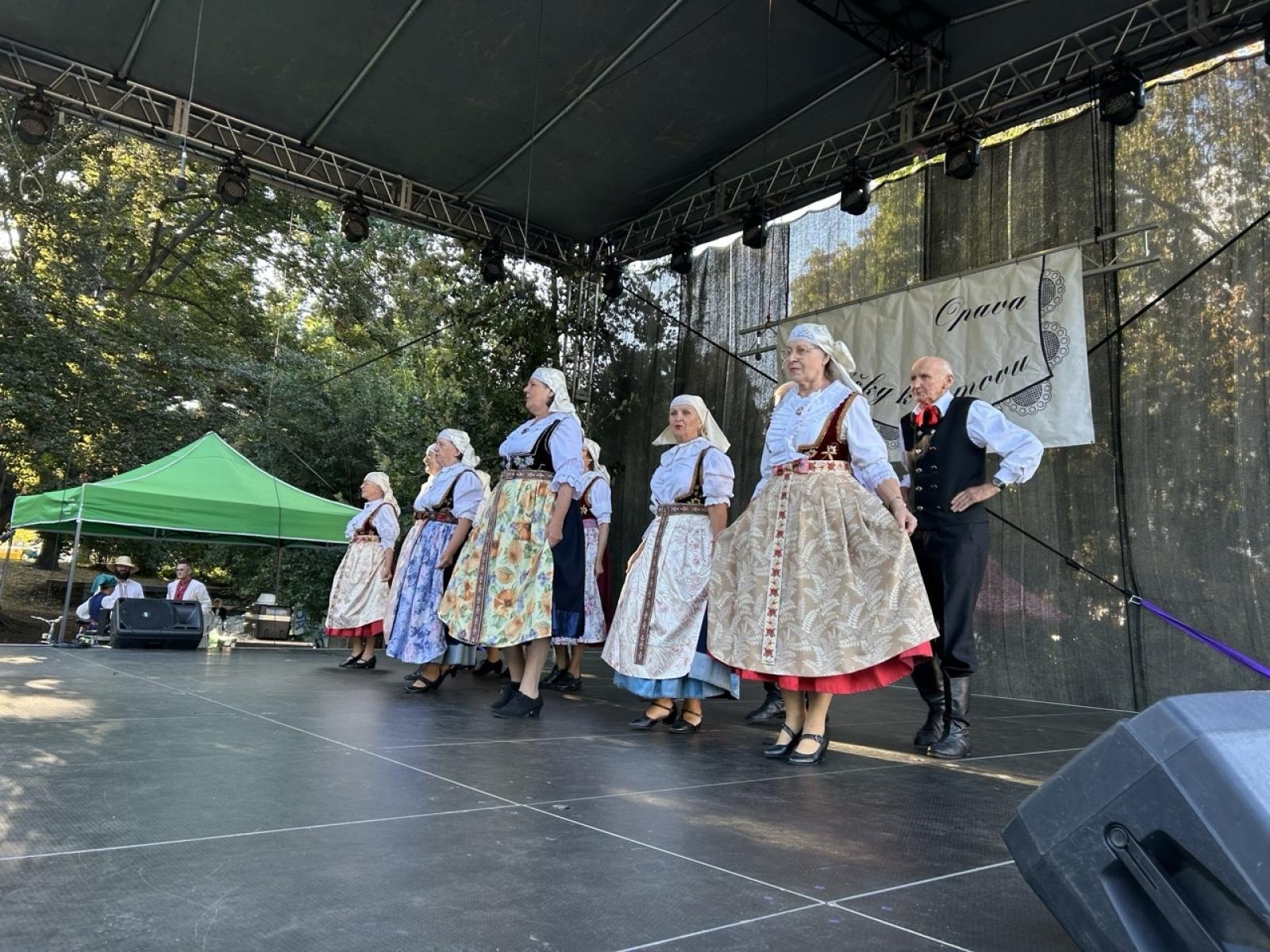 Zdjęcie w galerii na portalu naszraciborz.pl: ZPiT Strzecha im. Joli Rymszy rozpoczyna rok kulturalny serią spektakularnych występów wiadomości z regionu