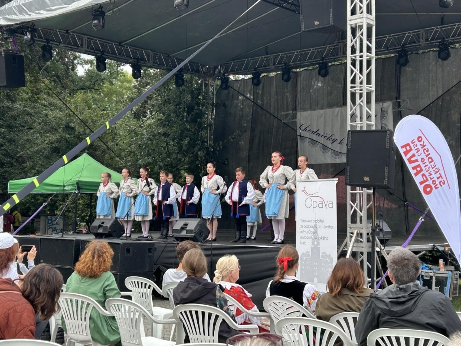 Zdjęcie w galerii na portalu naszraciborz.pl: ZPiT Strzecha im. Joli Rymszy rozpoczyna rok kulturalny serią spektakularnych występów wiadomości z regionu