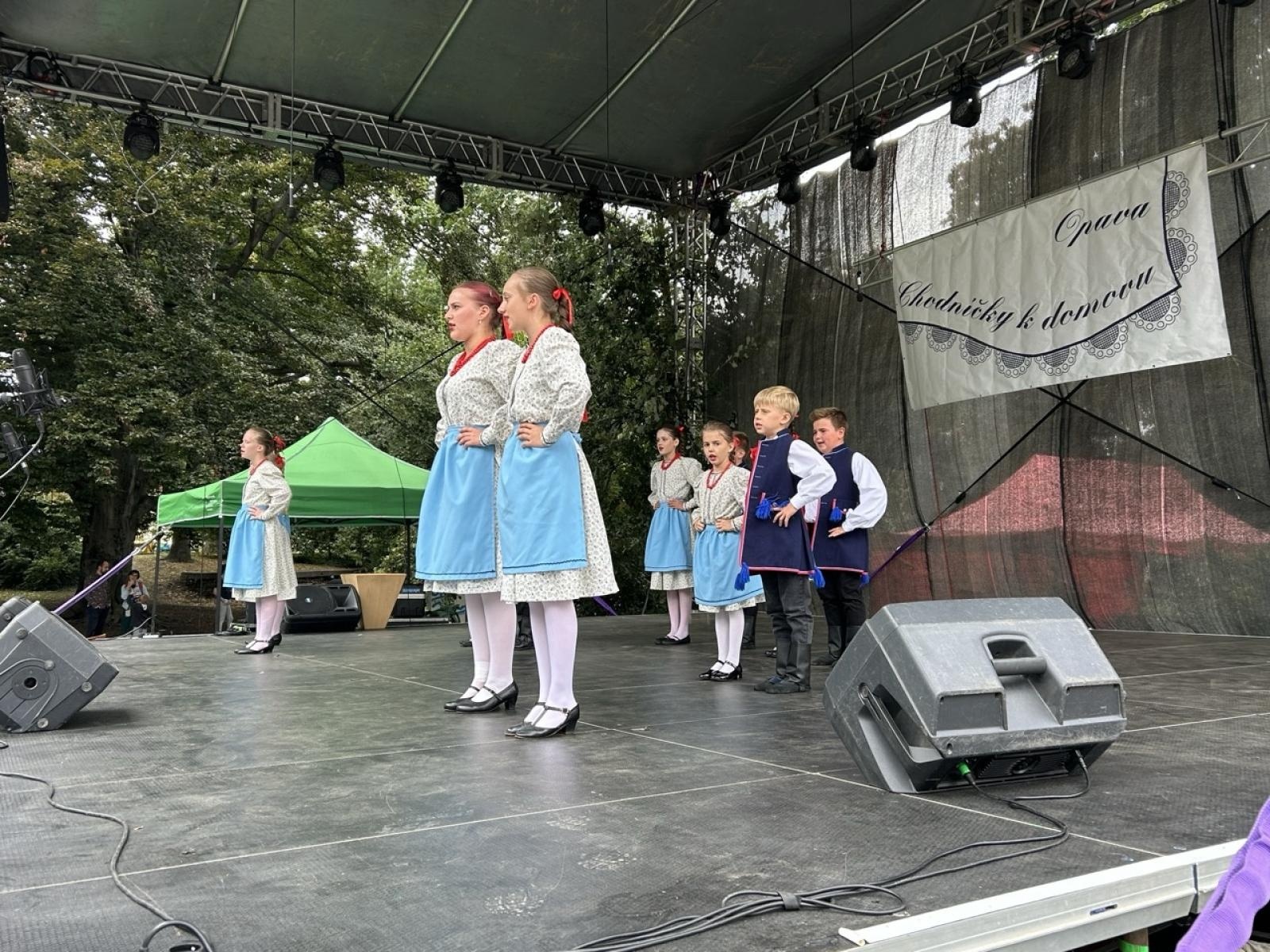 Zdjęcie w galerii na portalu naszraciborz.pl: ZPiT Strzecha im. Joli Rymszy rozpoczyna rok kulturalny serią spektakularnych występów wiadomości z regionu