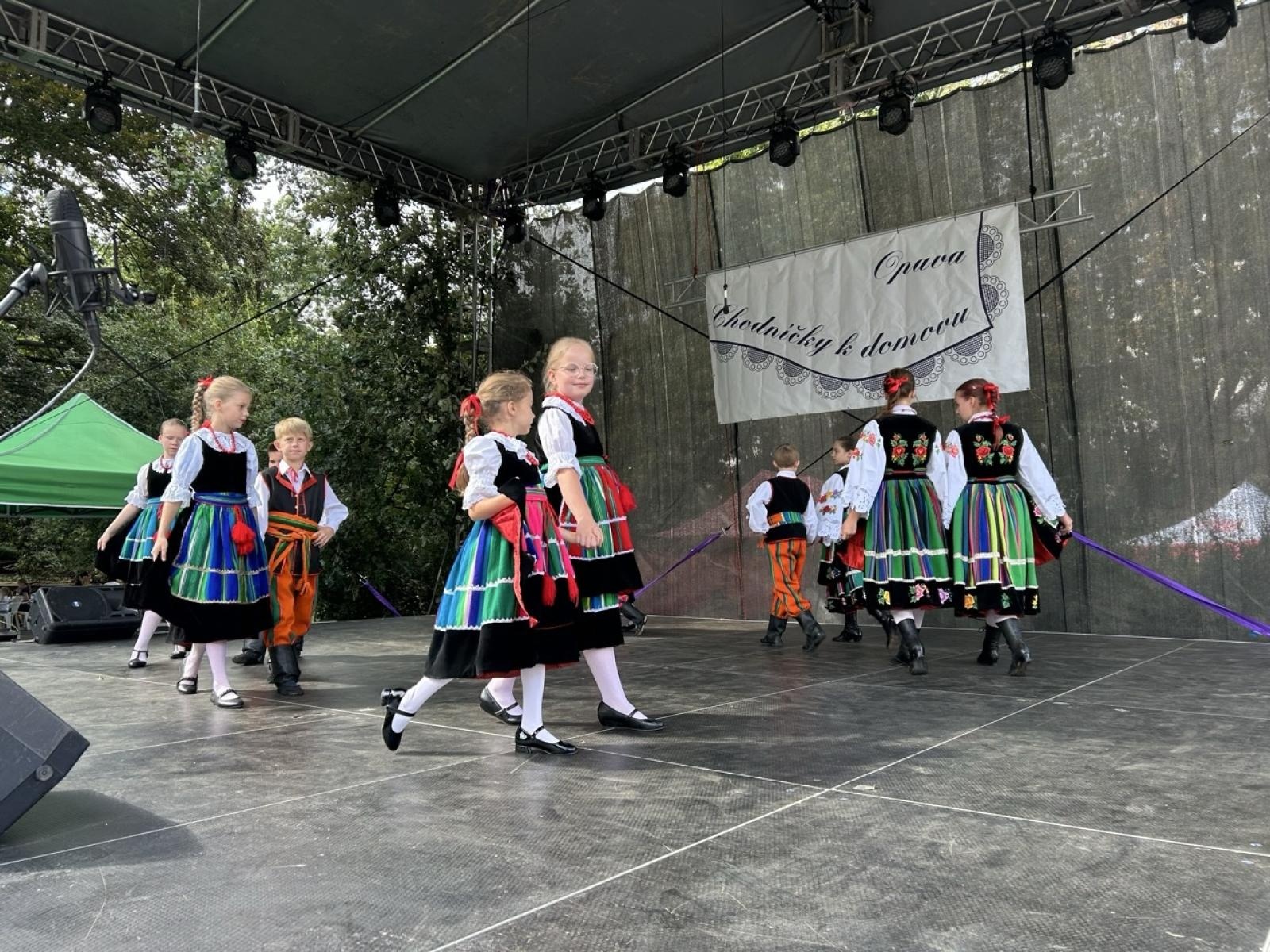 Zdjęcie w galerii na portalu naszraciborz.pl: ZPiT Strzecha im. Joli Rymszy rozpoczyna rok kulturalny serią spektakularnych występów wiadomości z regionu