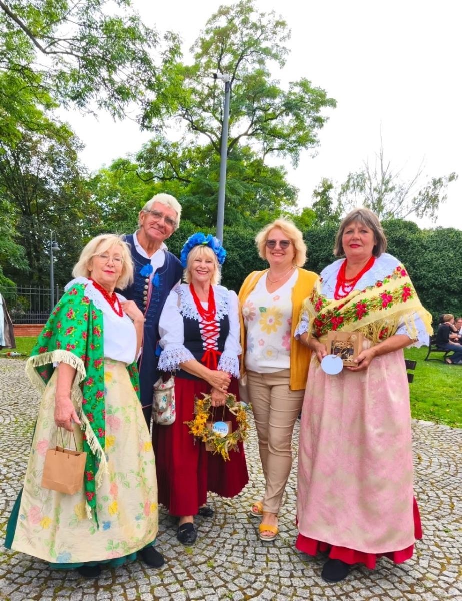 Zdjęcie w galerii na portalu naszraciborz.pl: ZPiT Strzecha im. Joli Rymszy rozpoczyna rok kulturalny serią spektakularnych występów wiadomości z regionu