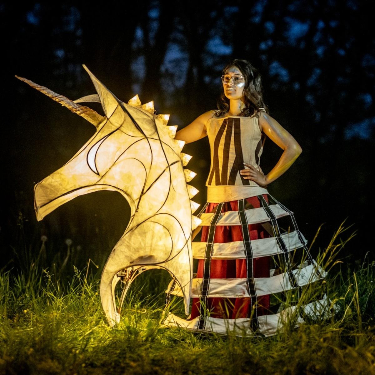 Zdjęcie w galerii na portalu naszraciborz.pl: Tworzenie lampionów i nocna parada w Raciborzu wiadomości z regionu