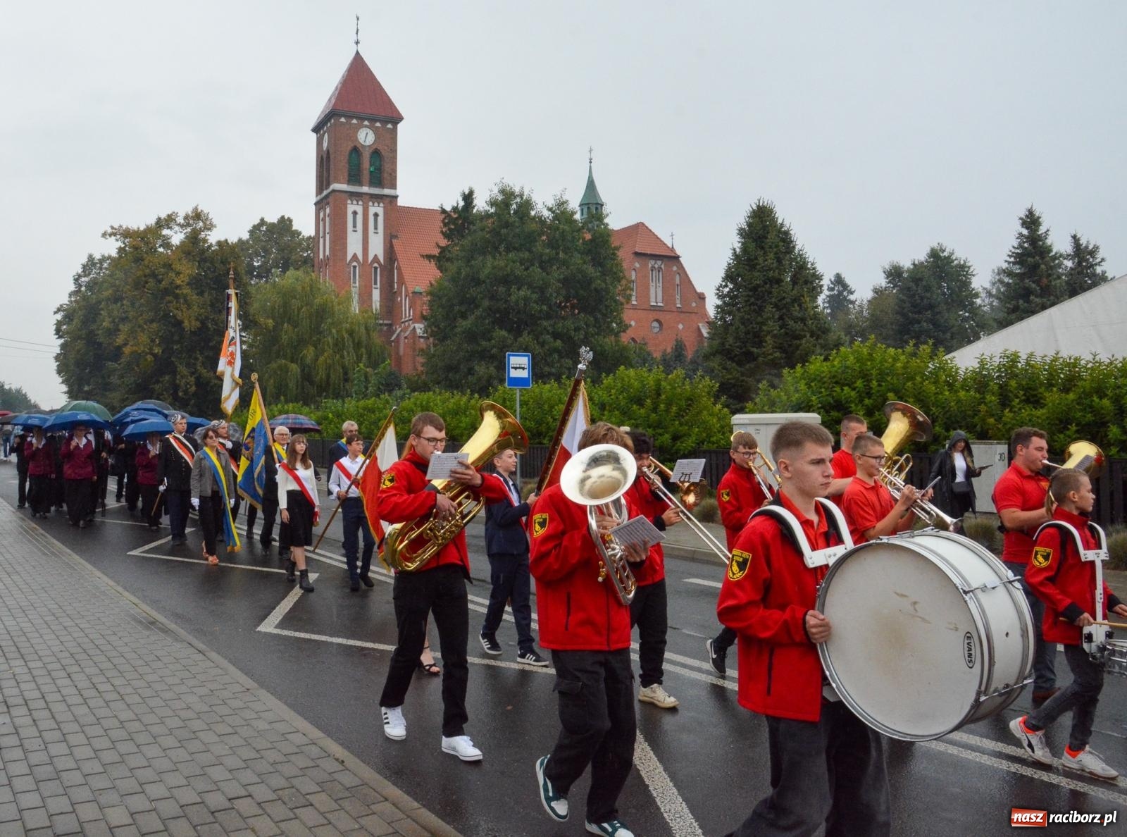 Zdjęcie w galerii na portalu naszraciborz.pl: Dzień Kultury Niemieckiej w Łubowicach. Zjechali członkowie DFK z całego regionu wiadomości z regionu