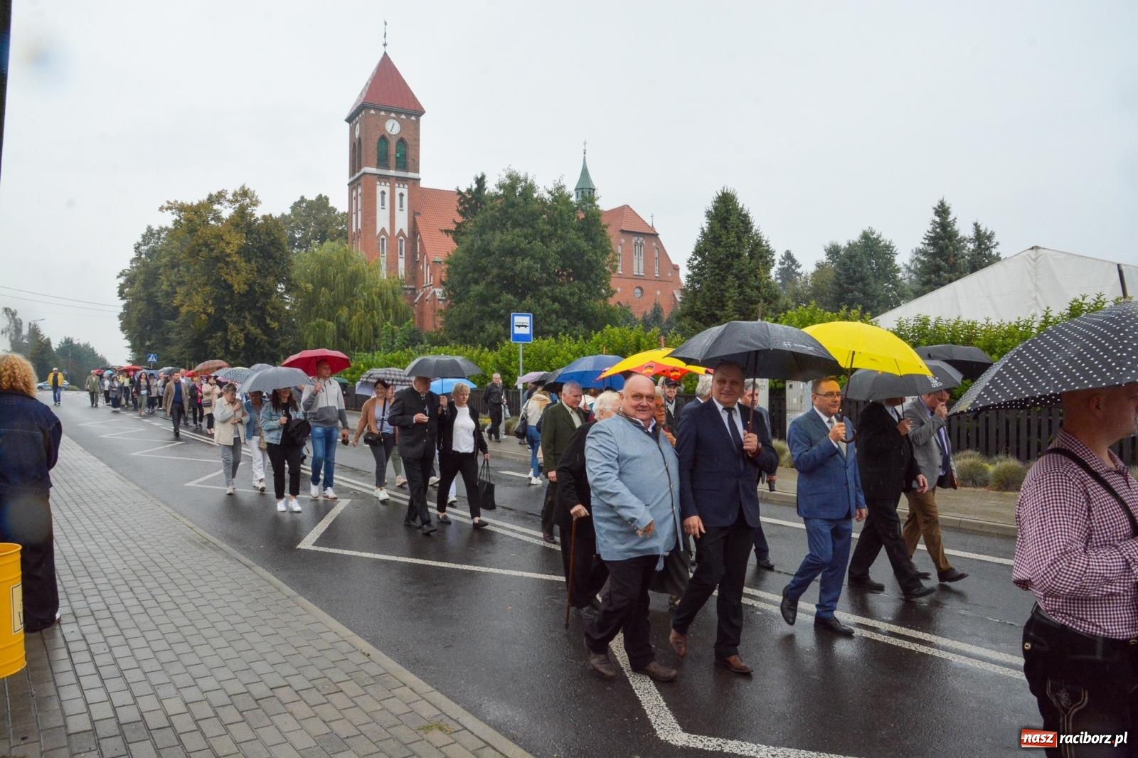 Zdjęcie w galerii na portalu naszraciborz.pl: Dzień Kultury Niemieckiej w Łubowicach. Zjechali członkowie DFK z całego regionu wiadomości z regionu