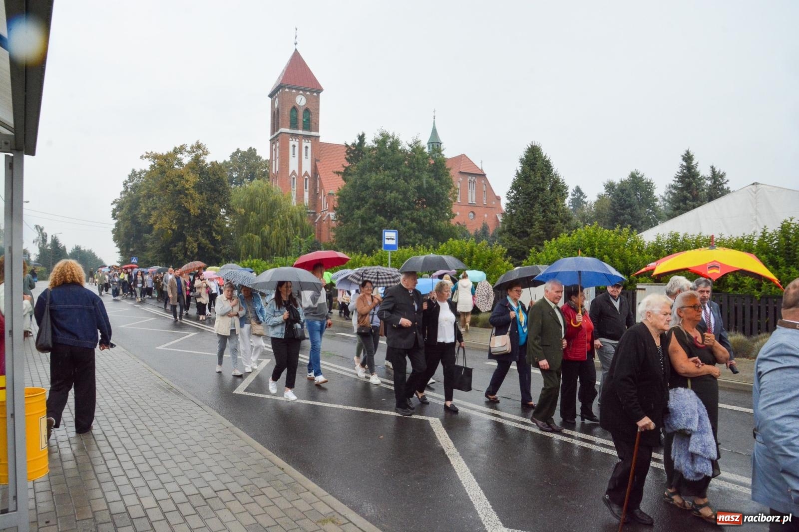 Zdjęcie w galerii na portalu naszraciborz.pl: Dzień Kultury Niemieckiej w Łubowicach. Zjechali członkowie DFK z całego regionu wiadomości z regionu