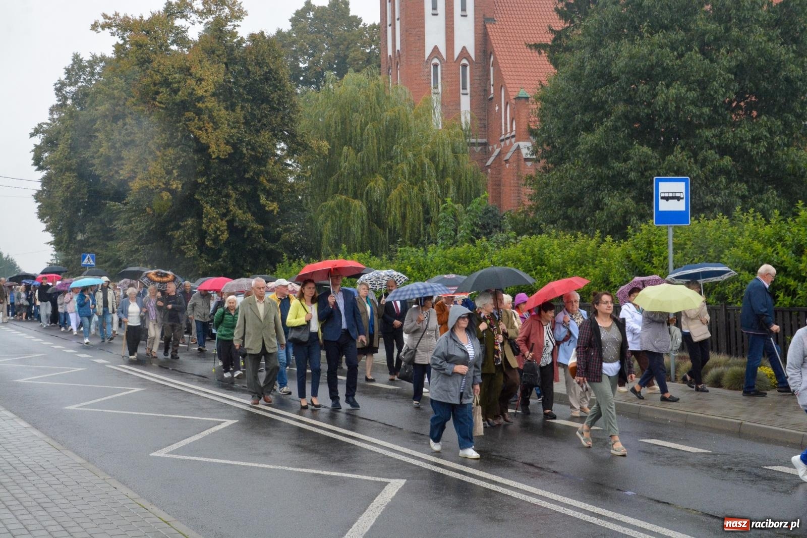 Zdjęcie w galerii na portalu naszraciborz.pl: Dzień Kultury Niemieckiej w Łubowicach. Zjechali członkowie DFK z całego regionu wiadomości z regionu