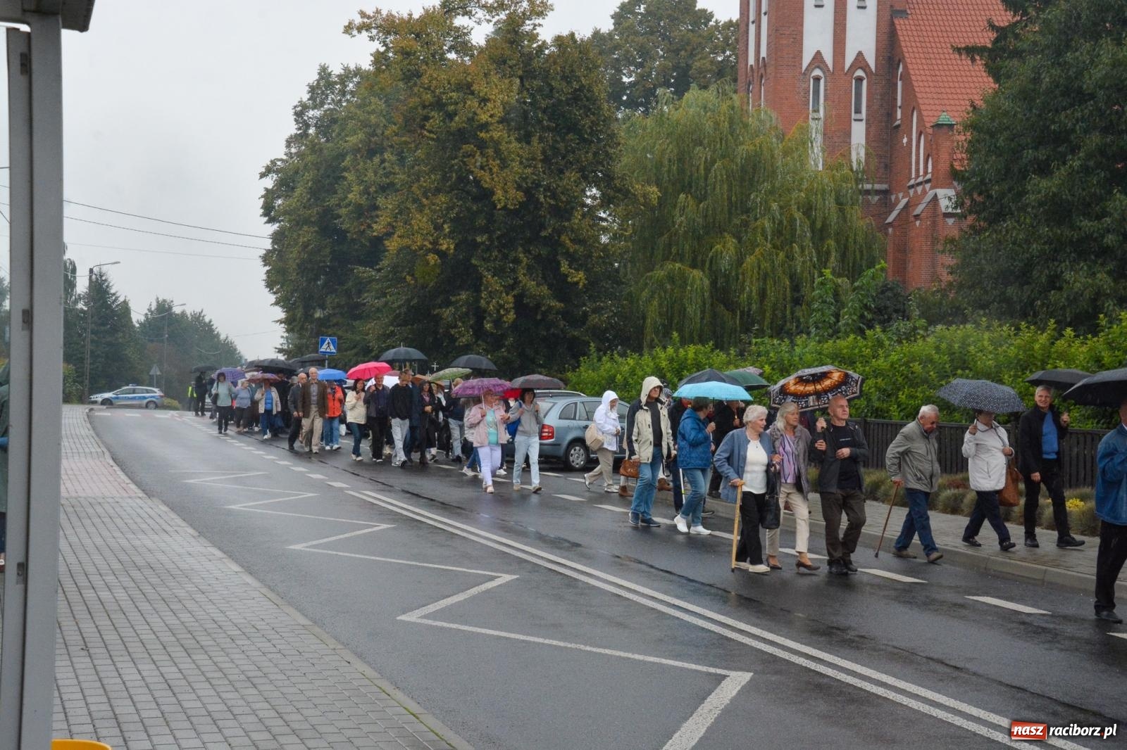 Zdjęcie w galerii na portalu naszraciborz.pl: Dzień Kultury Niemieckiej w Łubowicach. Zjechali członkowie DFK z całego regionu wiadomości z regionu