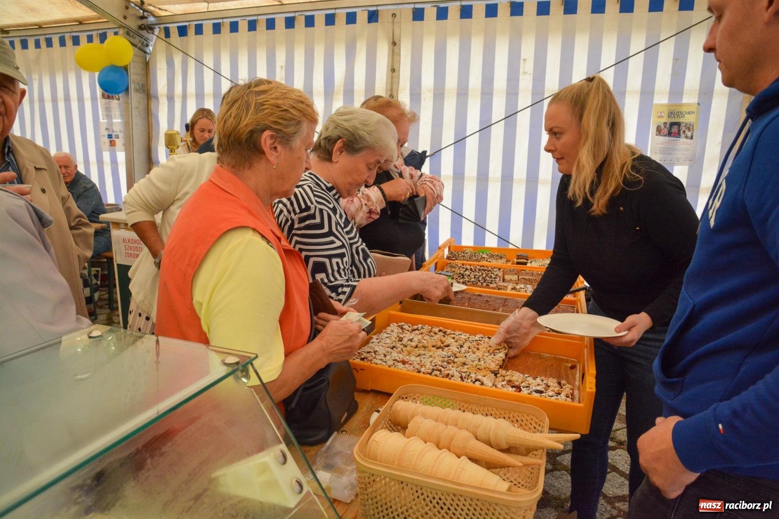 Zdjęcie w galerii na portalu naszraciborz.pl: Dzień Kultury Niemieckiej w Łubowicach. Zjechali członkowie DFK z całego regionu wiadomości z regionu