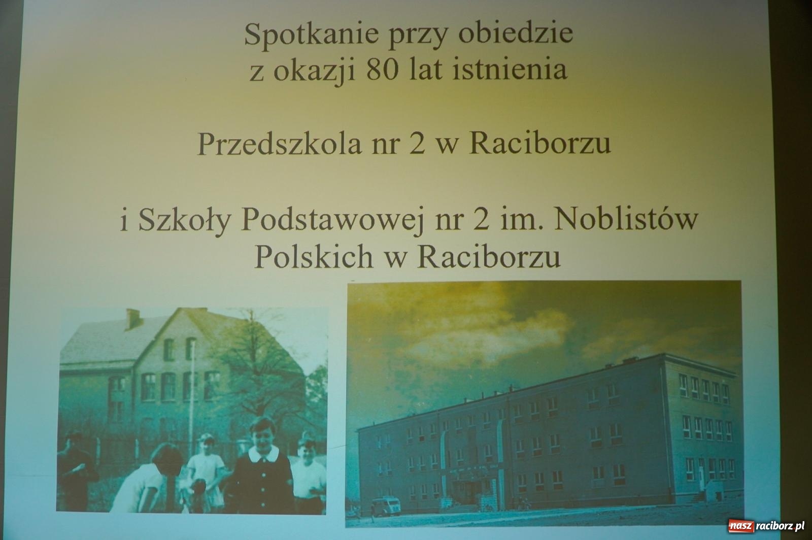 Zdjęcie w galerii na portalu naszraciborz.pl: Szkoła Podstawowa nr 2 na Płoni świętuje 80 lat. Jubileusz z historią, mszą i festynem wiadomości z regionu