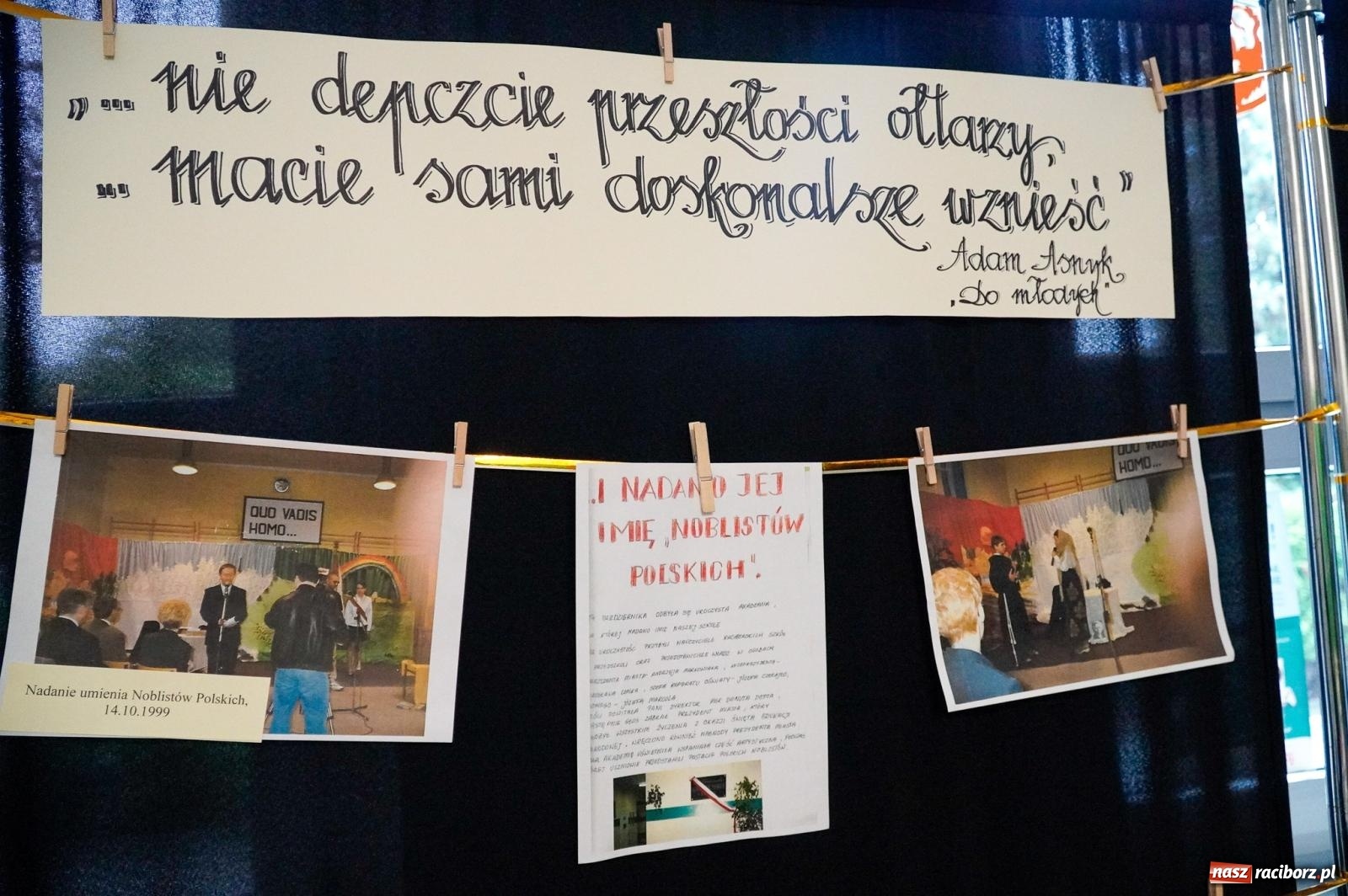 Zdjęcie w galerii na portalu naszraciborz.pl: Szkoła Podstawowa nr 2 na Płoni świętuje 80 lat. Jubileusz z historią, mszą i festynem wiadomości z regionu