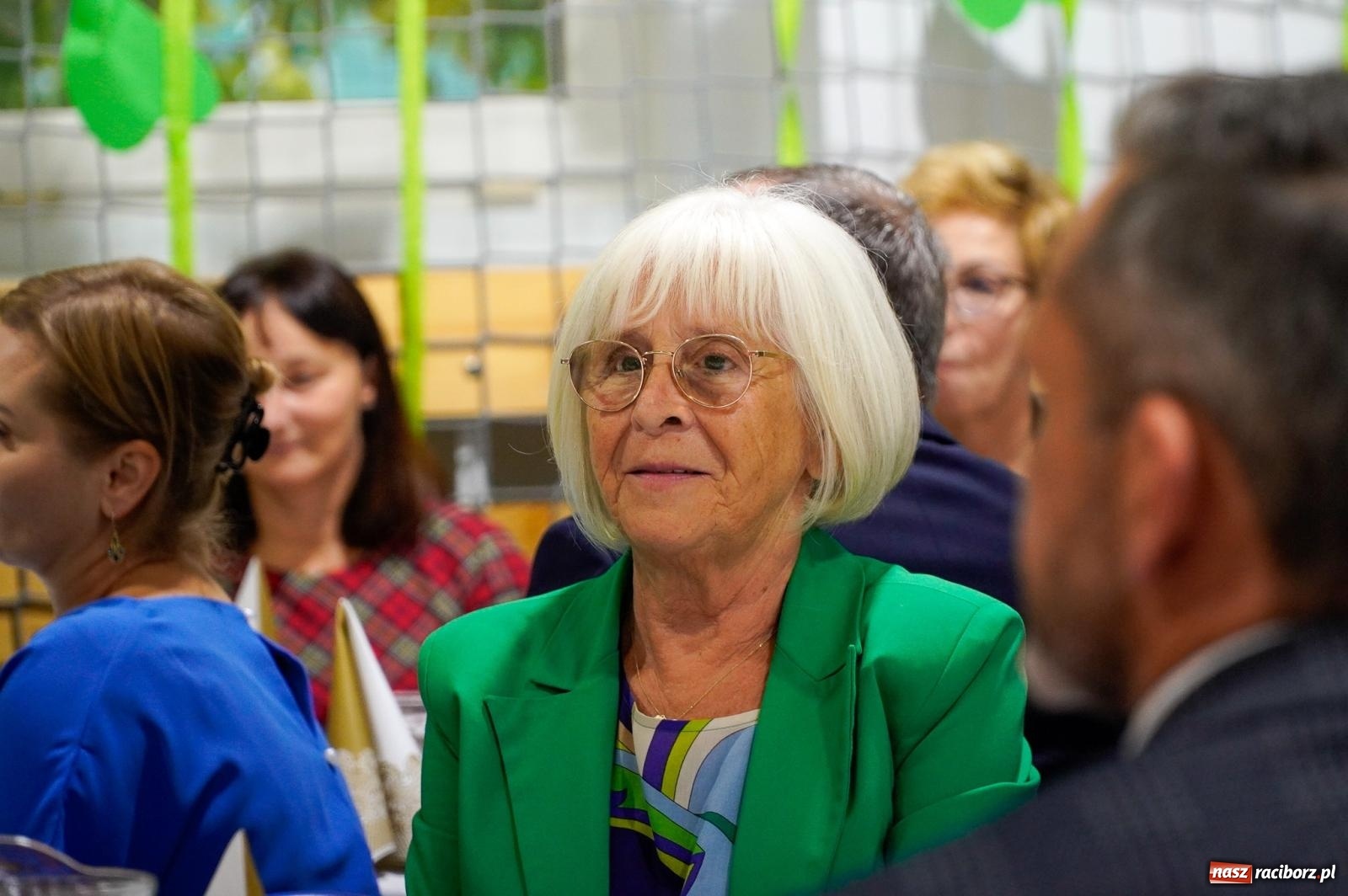 Zdjęcie w galerii na portalu naszraciborz.pl: Szkoła Podstawowa nr 2 na Płoni świętuje 80 lat. Jubileusz z historią, mszą i festynem wiadomości z regionu