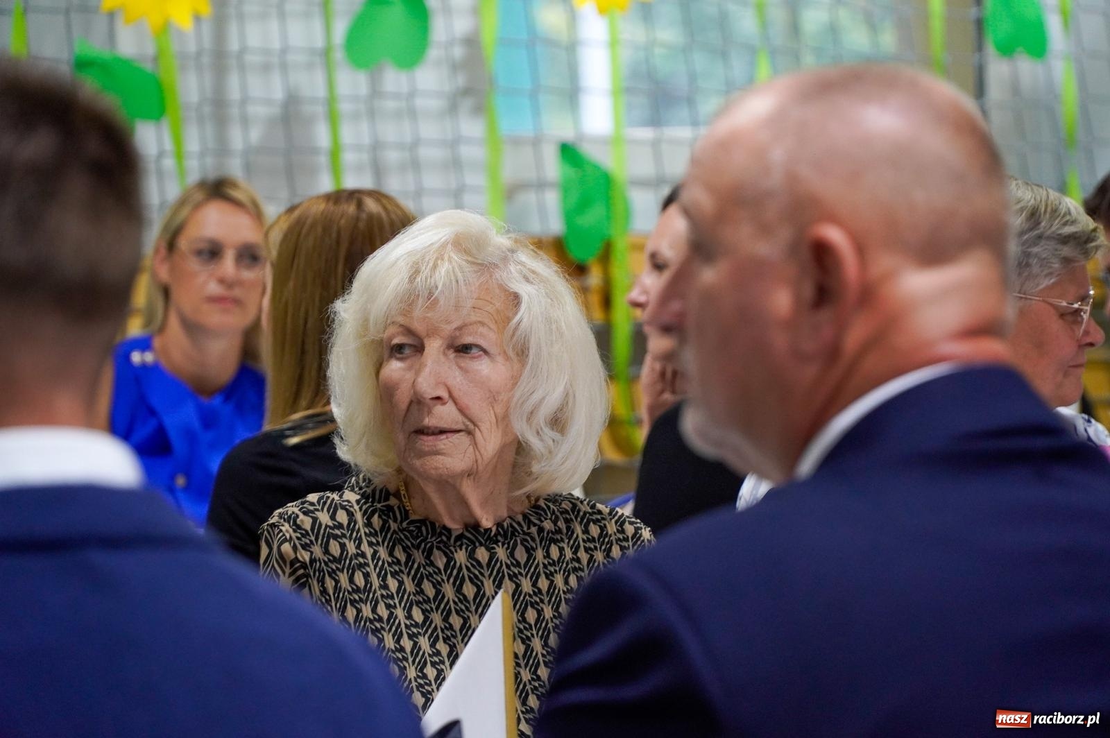Zdjęcie w galerii na portalu naszraciborz.pl: Szkoła Podstawowa nr 2 na Płoni świętuje 80 lat. Jubileusz z historią, mszą i festynem wiadomości z regionu