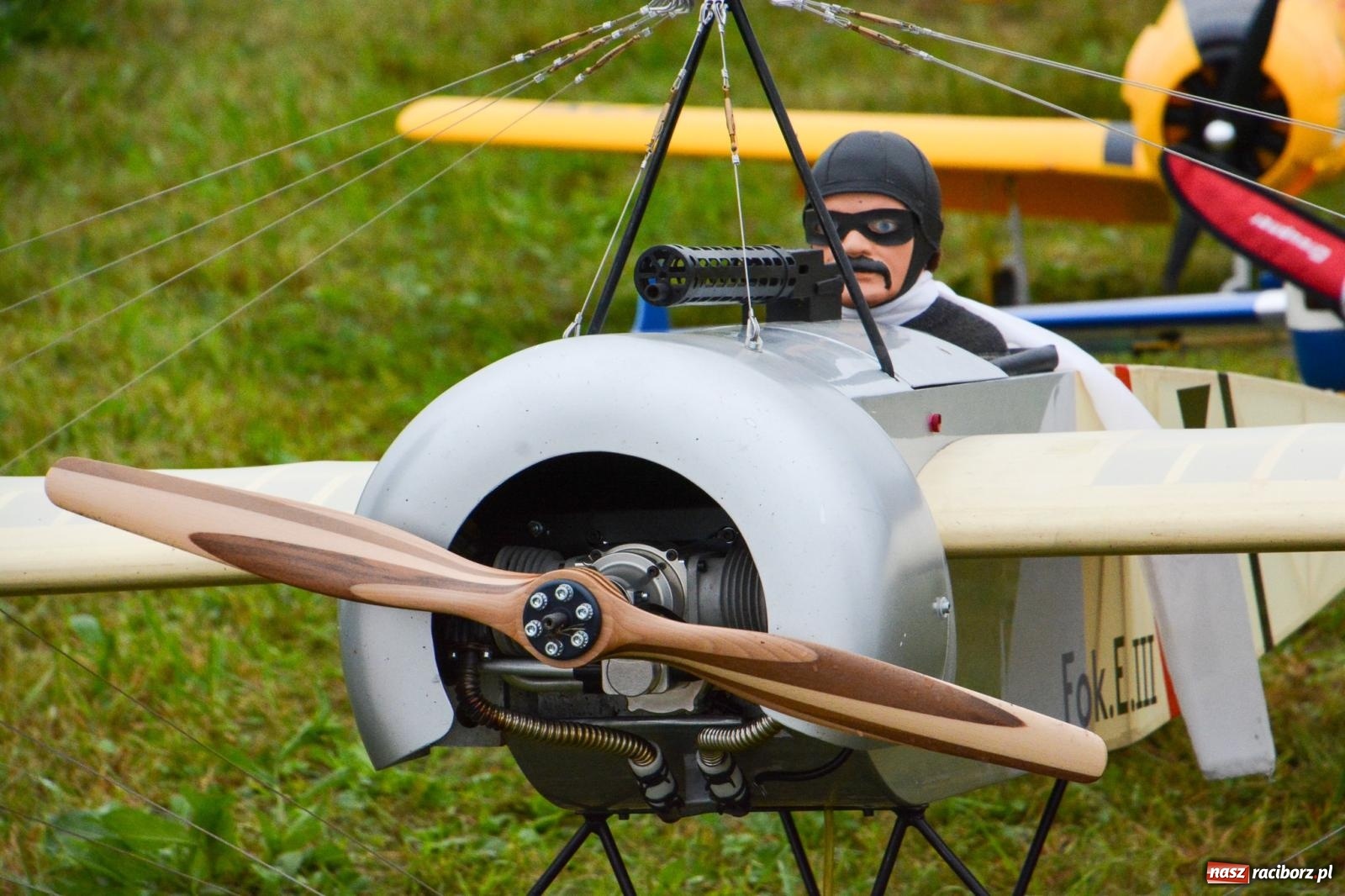 Zdjęcie w galerii na portalu naszraciborz.pl: Deszcz nie przegonił modelarzy. Trwa RC AirShow [FOTO i WIDEO] wiadomości z regionu