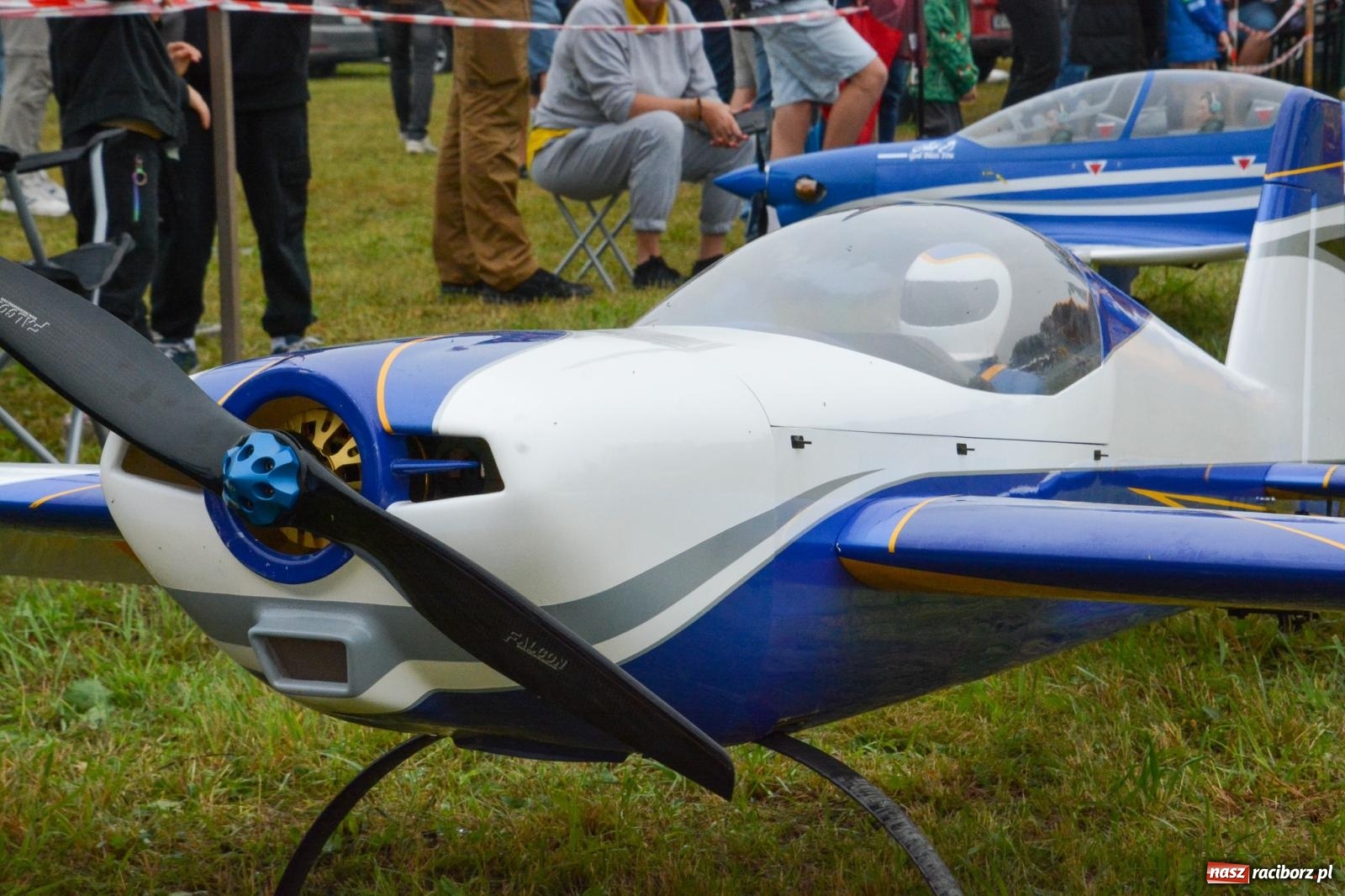 Zdjęcie w galerii na portalu naszraciborz.pl: Deszcz nie przegonił modelarzy. Trwa RC AirShow [FOTO i WIDEO] wiadomości z regionu