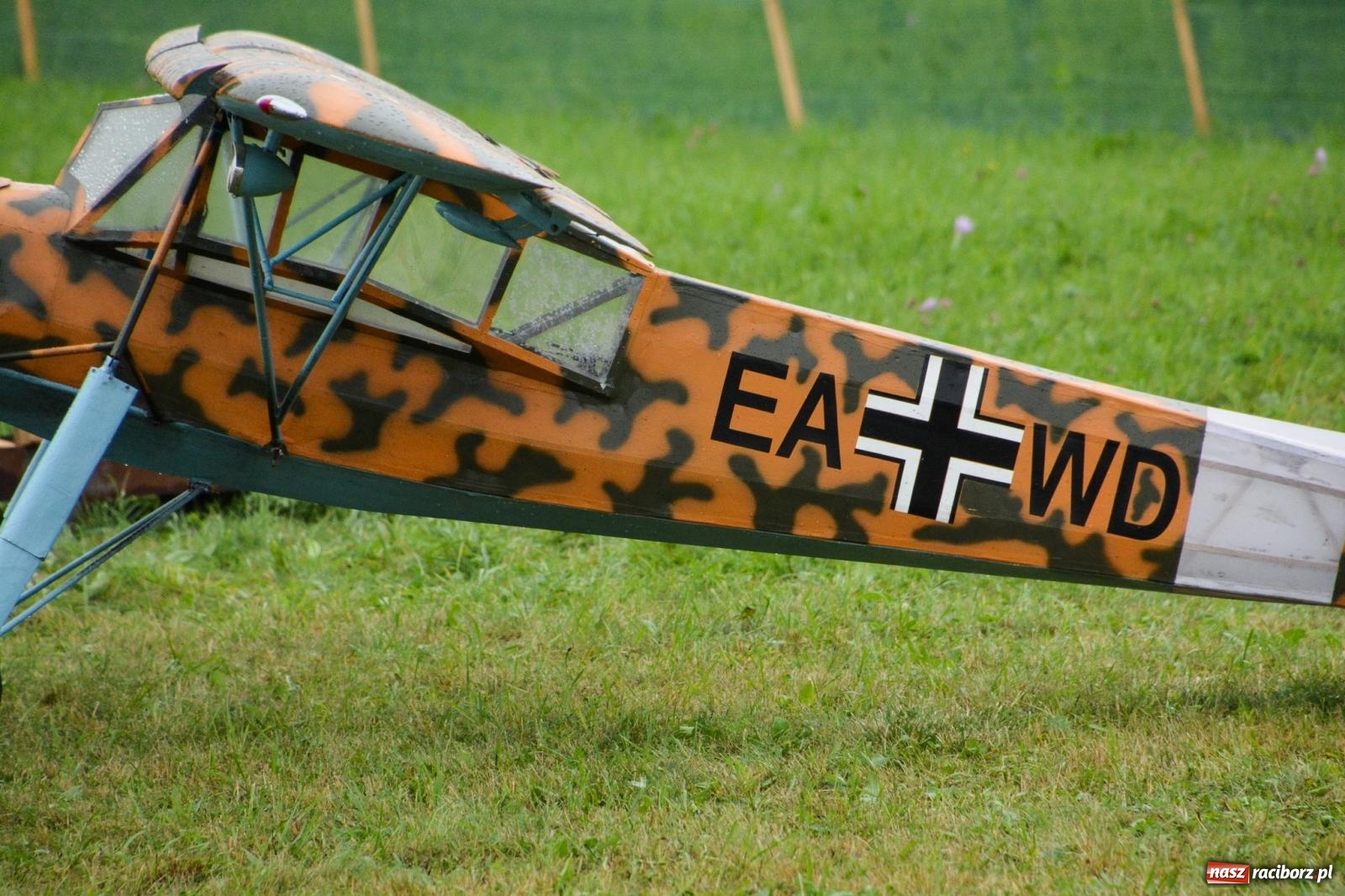 Zdjęcie w galerii na portalu naszraciborz.pl: Deszcz nie przegonił modelarzy. Trwa RC AirShow [FOTO i WIDEO] wiadomości z regionu