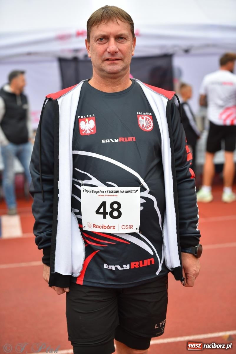 Zdjęcie w galerii na portalu naszraciborz.pl: Ruszyła 5. edycja Fun z EasyRun 24 Nonstop w Raciborzu wiadomości z regionu