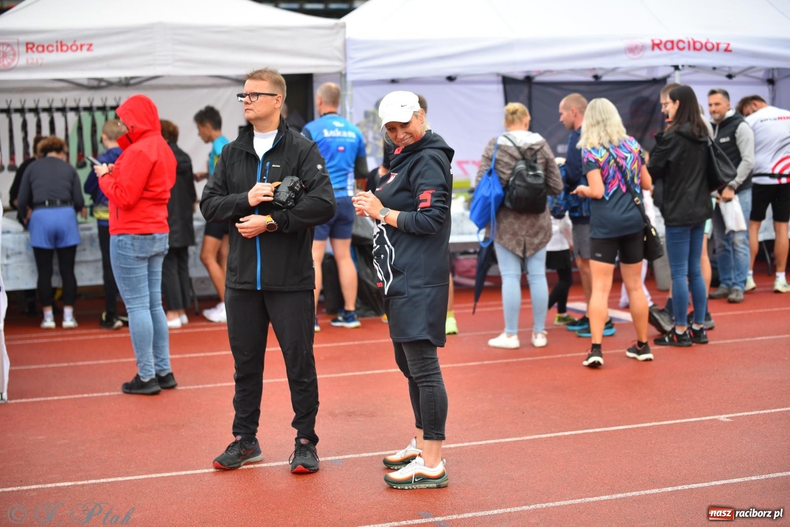 Zdjęcie w galerii na portalu naszraciborz.pl: Ruszyła 5. edycja Fun z EasyRun 24 Nonstop w Raciborzu wiadomości z regionu