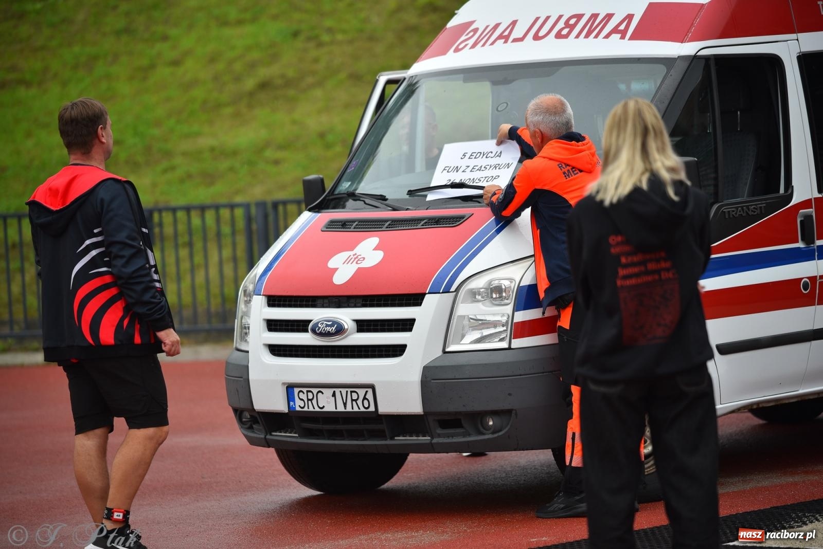 Zdjęcie w galerii na portalu naszraciborz.pl: Ruszyła 5. edycja Fun z EasyRun 24 Nonstop w Raciborzu wiadomości z regionu