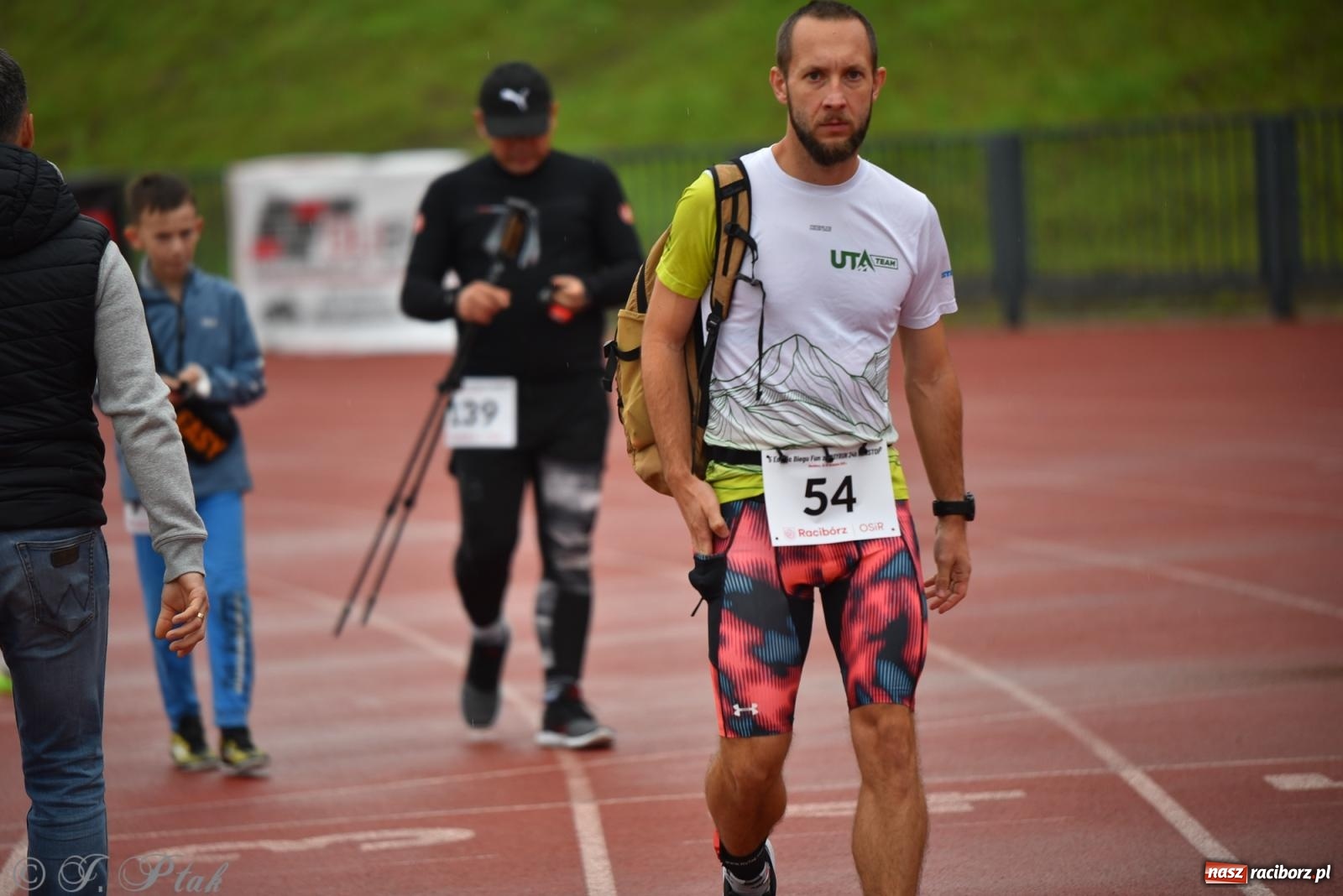 Zdjęcie w galerii na portalu naszraciborz.pl: Ruszyła 5. edycja Fun z EasyRun 24 Nonstop w Raciborzu wiadomości z regionu