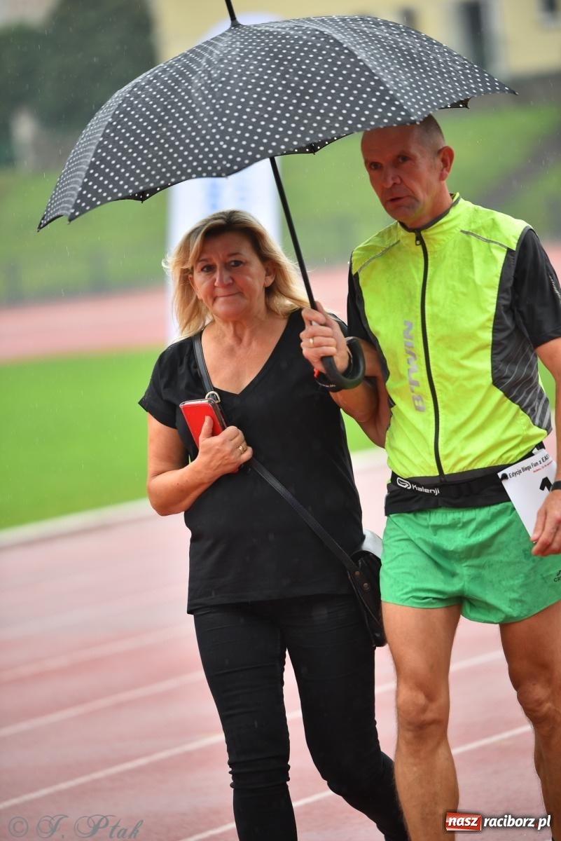 Zdjęcie w galerii na portalu naszraciborz.pl: Ruszyła 5. edycja Fun z EasyRun 24 Nonstop w Raciborzu wiadomości z regionu