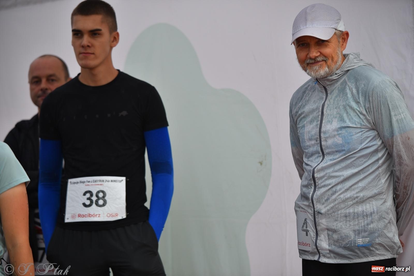 Zdjęcie w galerii na portalu naszraciborz.pl: Ruszyła 5. edycja Fun z EasyRun 24 Nonstop w Raciborzu wiadomości z regionu