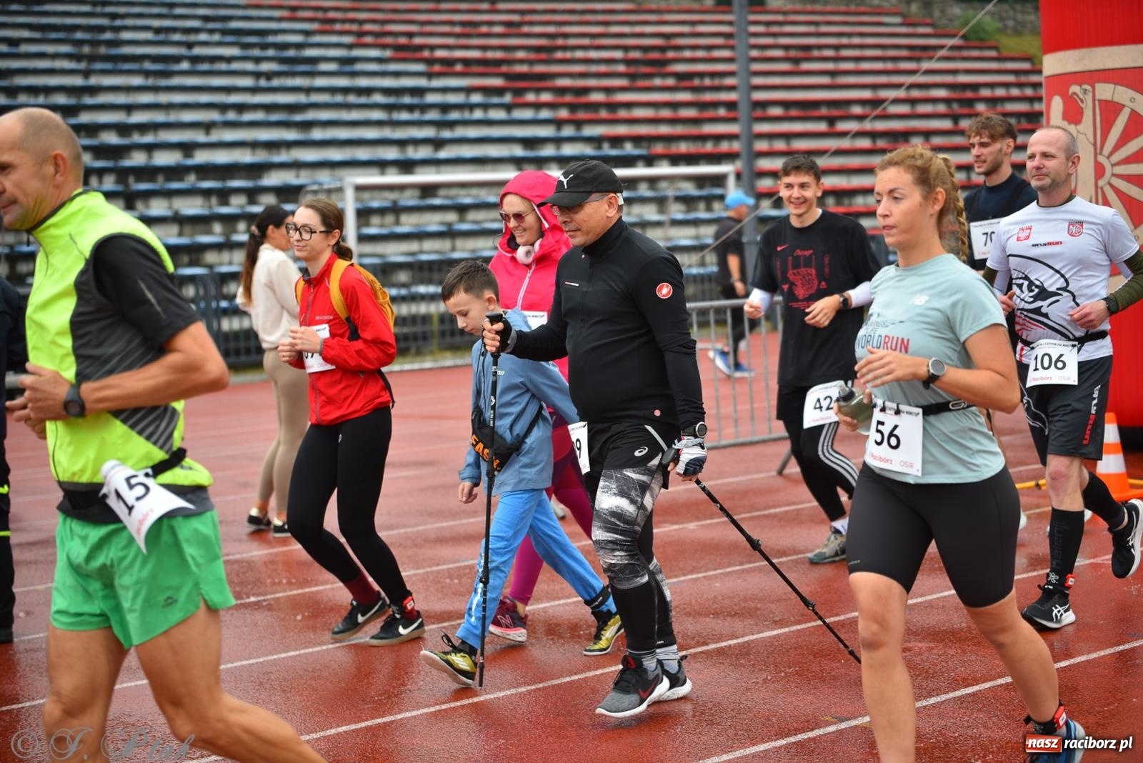 Zdjęcie w galerii na portalu naszraciborz.pl: Ruszyła 5. edycja Fun z EasyRun 24 Nonstop w Raciborzu wiadomości z regionu