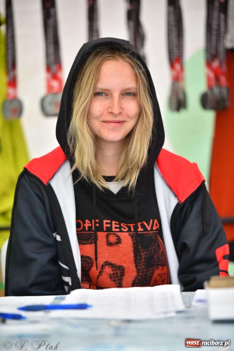 Zdjęcie w galerii na portalu naszraciborz.pl: Ruszyła 5. edycja Fun z EasyRun 24 Nonstop w Raciborzu wiadomości z regionu