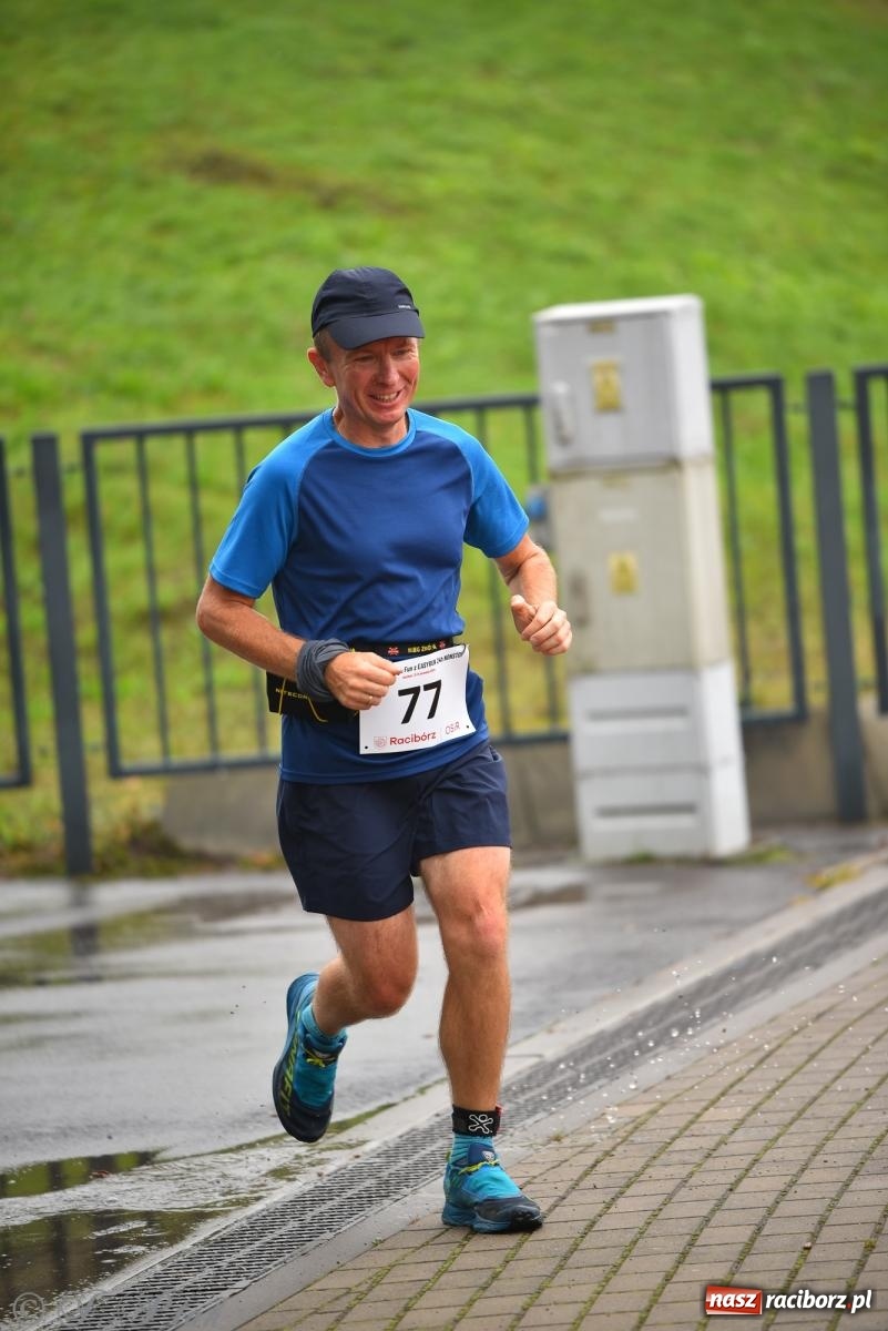 Zdjęcie w galerii na portalu naszraciborz.pl: Ruszyła 5. edycja Fun z EasyRun 24 Nonstop w Raciborzu wiadomości z regionu