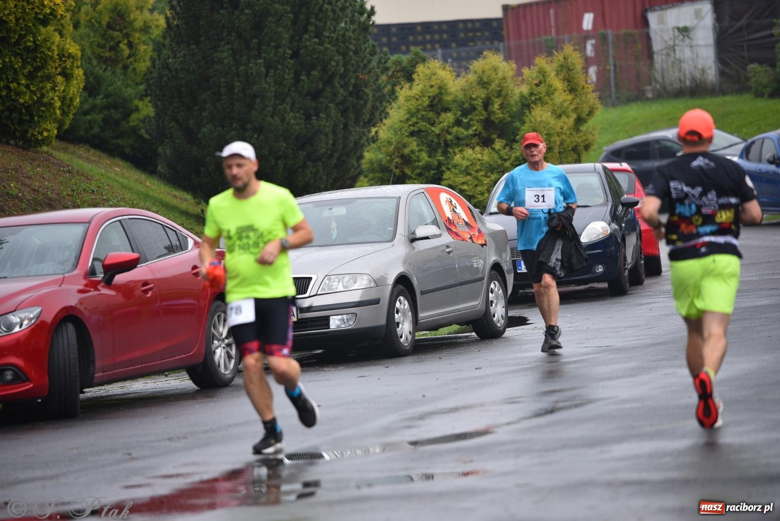 Zdjęcie w galerii na portalu naszraciborz.pl: Ruszyła 5. edycja Fun z EasyRun 24 Nonstop w Raciborzu wiadomości z regionu