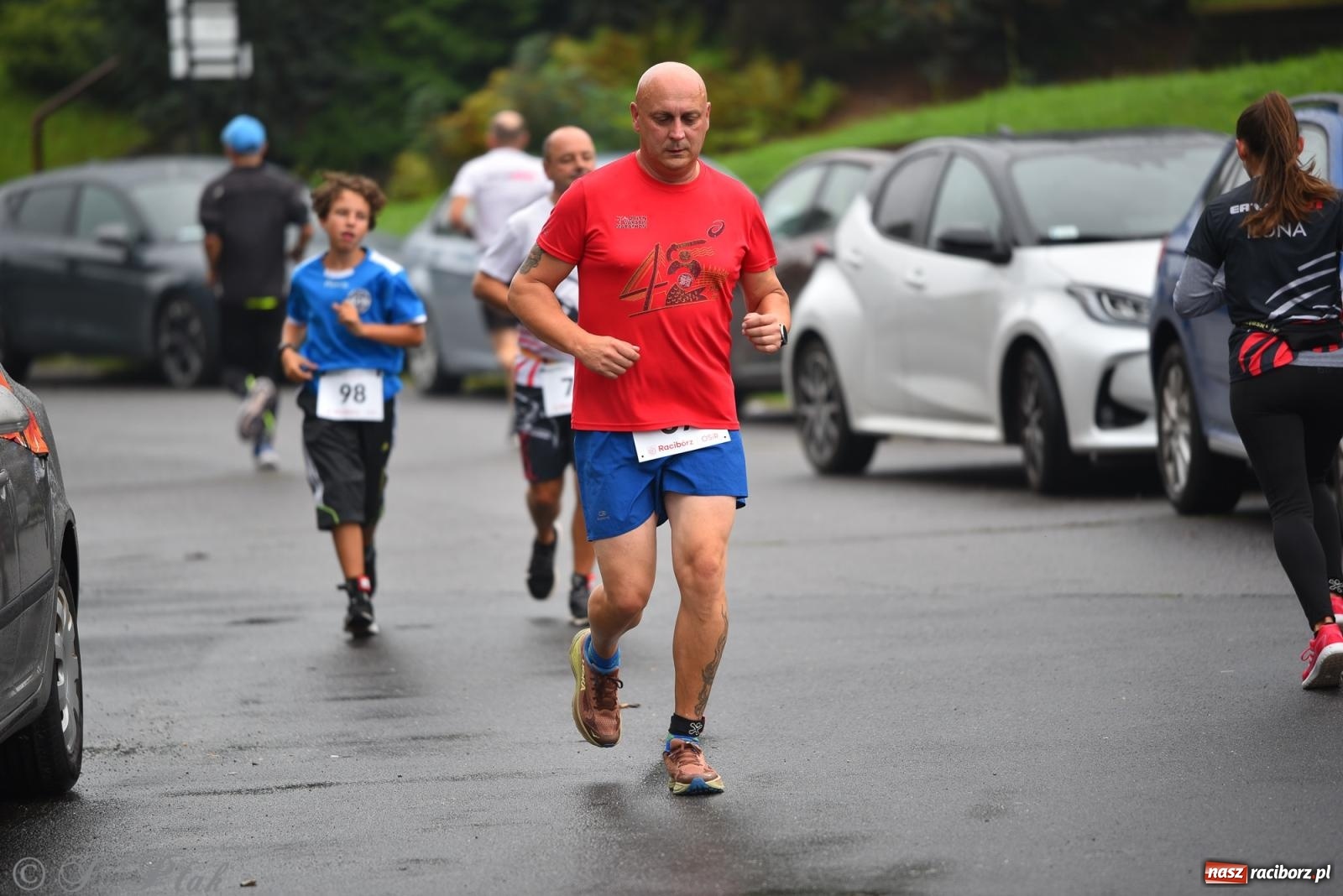 Zdjęcie w galerii na portalu naszraciborz.pl: Ruszyła 5. edycja Fun z EasyRun 24 Nonstop w Raciborzu wiadomości z regionu