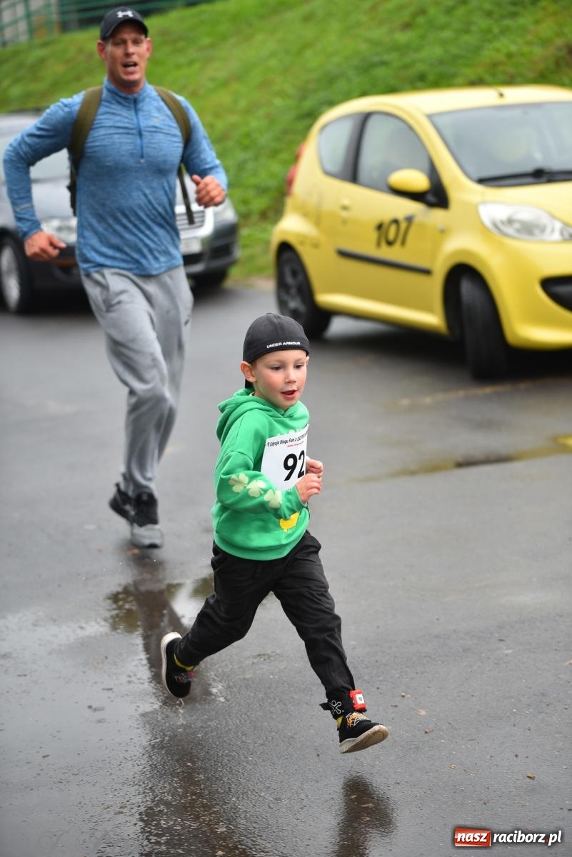 Zdjęcie w galerii na portalu naszraciborz.pl: Ruszyła 5. edycja Fun z EasyRun 24 Nonstop w Raciborzu wiadomości z regionu