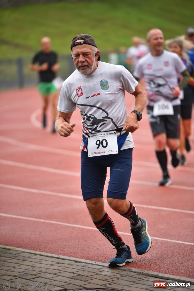 Zdjęcie w galerii na portalu naszraciborz.pl: Ruszyła 5. edycja Fun z EasyRun 24 Nonstop w Raciborzu wiadomości z regionu