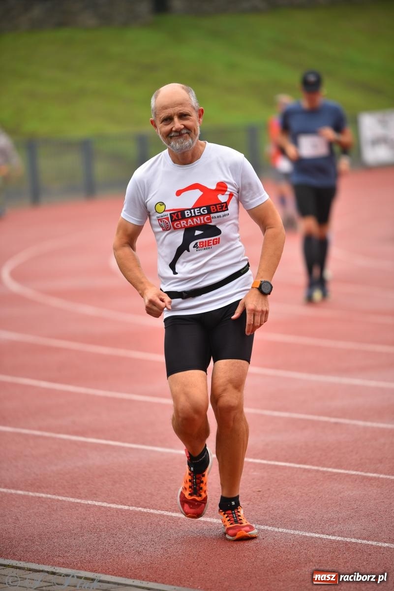 Zdjęcie w galerii na portalu naszraciborz.pl: Ruszyła 5. edycja Fun z EasyRun 24 Nonstop w Raciborzu wiadomości z regionu