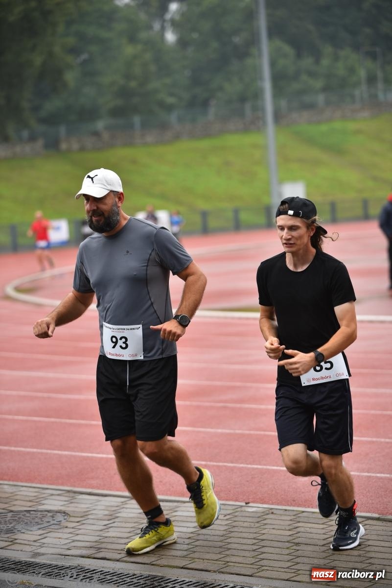 Zdjęcie w galerii na portalu naszraciborz.pl: Ruszyła 5. edycja Fun z EasyRun 24 Nonstop w Raciborzu wiadomości z regionu