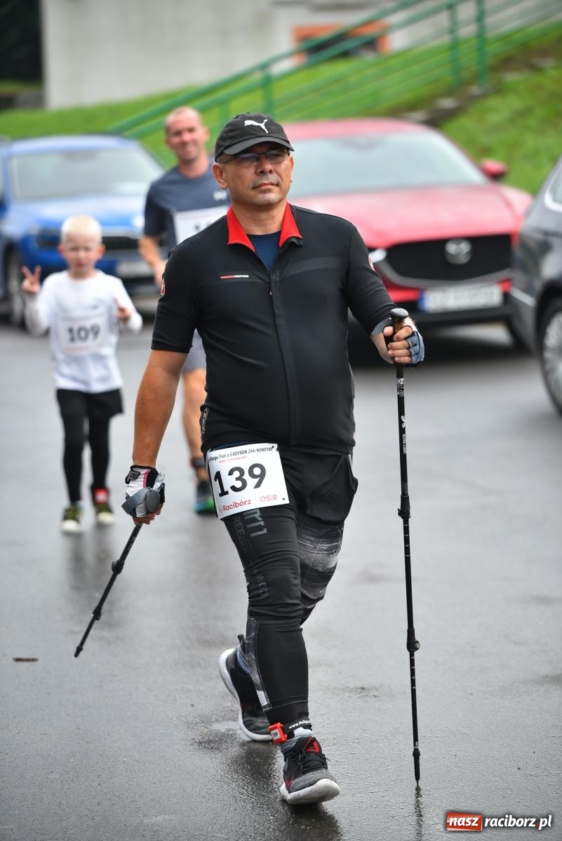 Zdjęcie w galerii na portalu naszraciborz.pl: Ruszyła 5. edycja Fun z EasyRun 24 Nonstop w Raciborzu wiadomości z regionu