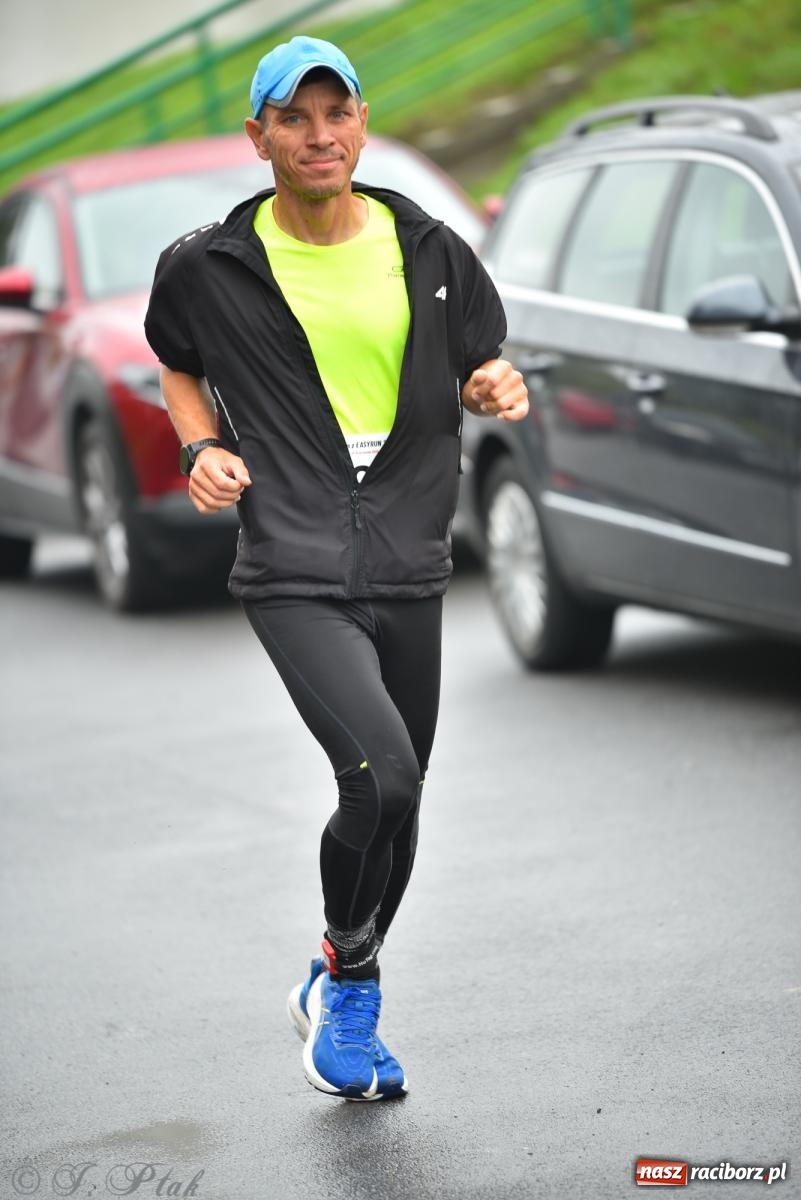Zdjęcie w galerii na portalu naszraciborz.pl: Ruszyła 5. edycja Fun z EasyRun 24 Nonstop w Raciborzu wiadomości z regionu