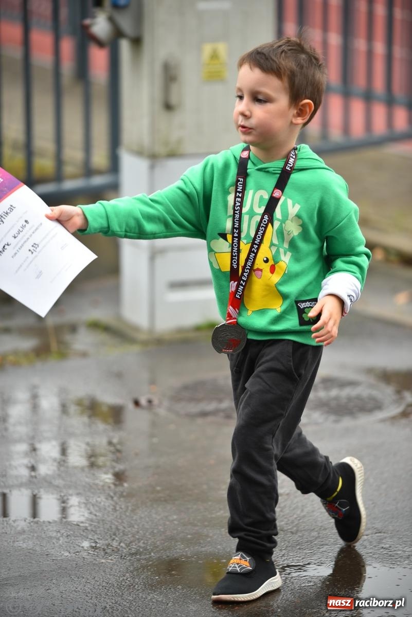 Zdjęcie w galerii na portalu naszraciborz.pl: Ruszyła 5. edycja Fun z EasyRun 24 Nonstop w Raciborzu wiadomości z regionu
