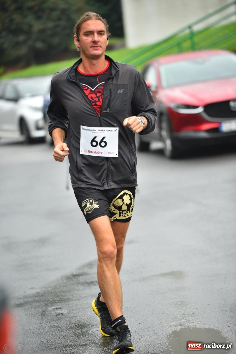 Zdjęcie w galerii na portalu naszraciborz.pl: Ruszyła 5. edycja Fun z EasyRun 24 Nonstop w Raciborzu wiadomości z regionu